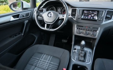 Volkswagen Golf Sportsvan Sportsvan 2.0 TDI BlueMotion Technology 150KM 2015 Volkswagen Golf Sportsvan 2,0 TDI 150KM LED Nawigacja BI-Xenon Klimatronik, zdjęcie 17