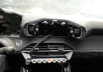 Peugeot 2008 II SUV 1.2 PureTech 130KM 2023 Peugeot 2008 Okazja 1.2 Benzyna 130KM, zdjęcie 23