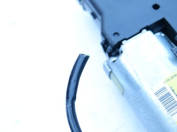 MOTOREK STŘEŠNÍHO OKNA PORSCHE CAYENNE 7L5 02-