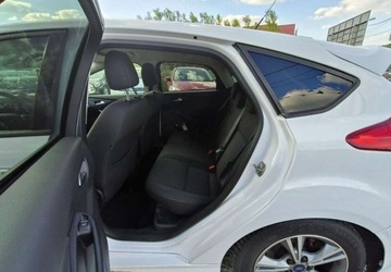 Ford Focus III Kombi 1.0 EcoBoost 100KM 2013 Ford Focus Ford Focus Turnier 1.0 EcoBoost Start-Stopp-System Ambiente, zdjęcie 16