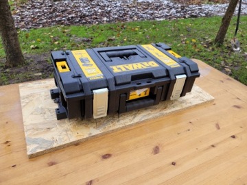 Dewalt Toughsystem 1.0 klipsy ścienne i podłogowe