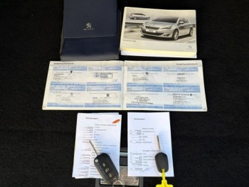 Peugeot 308 II 2014 Peugeot 308 SW 1.6 HDI 120 KM Panorama Kamera Hak, zdjęcie 33