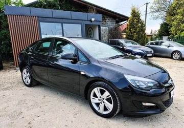 Opel Astra J Sedan 1.4 Turbo ECOTEC 140KM 2013 Opel Astra BENZYNA nawigacja SEDAN super okazja POLECAMY 1.4, zdjęcie 7