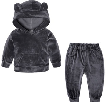 KOMPLET WELUROWY BLUZA Z KAPTUREM SPODNIE DRESY