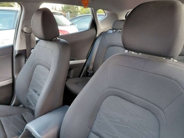 Kia Ceed II Hatchback 5d Facelifting 1.4 DOHC 100KM 2018 Kia Ceed Lift LED Elektryka Sensor Klimatyzacja Podgrzewane fotele PDC Alu, zdjęcie 11