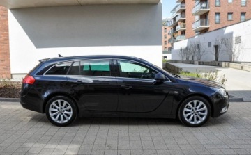 Opel Insignia I Sports Tourer 2.0 CDTI ECOTEC 160KM 2010 Opel Insignia 2,0CDTI (160KM) Automat Skory 2.0 Diesel 160KM, zdjęcie 4