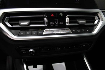 BMW Seria 3 G20-G21 Limuzyna 2.0 318i 156KM 2022 BMW Seria 3 Oferta Dealera BMW M-Cars 2.0 Benzyna 156KM, zdjęcie 18