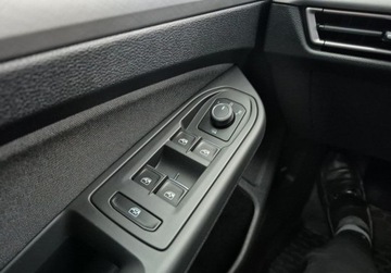 Volkswagen Golf VIII Variant 1.5 TSI 150KM 2021 Volkswagen Golf Variant 1.5 Benzyna 130KM, zdjęcie 19