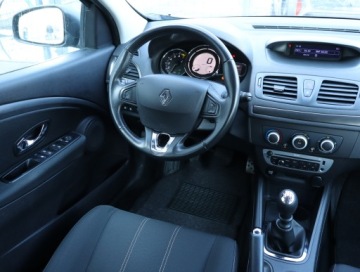 Renault Megane III Grandtour Facelifting 2013 1.2 Energy TCe 115KM 2016 Renault Megane 1.2 TCe, Salon Polska, Klima, zdjęcie 6