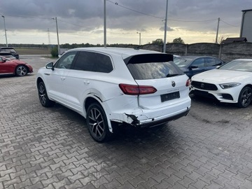 Volkswagen Touareg III SUV 4.0 V8 TDI SCR 422KM 2020 Volkswagen Touareg Automat Skóra Pneumatyka, zdjęcie 4