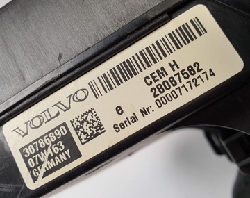 БЛОК ПРЕДОХРАНИТЕЛЕЙ CEM VOLVO XC90 30786890