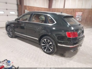 Bentley Bentayga 2019 Bentley Bentayga V8, 2019r., 4x4, 4.0L 4.0 Benzyna 542KM, zdjęcie 2