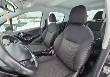 Peugeot 208 I Hatchback 5d Facelifting 1.2 PureTech 82KM 2017 Peugeot 208 Winter Edition 1.2 82KM // Nowy rozrząd !!!, zdjęcie 6