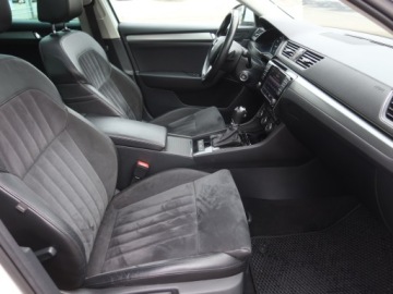 Skoda Superb III Kombi 2.0 TSI 280KM 2015 Skoda Superb 2.0 TSI, 4X4, Automat, Skóra, Navi, zdjęcie 8