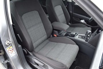 Volkswagen Passat B8 Variant Facelifting 2.0 TDI SCR 200KM 2022 Volkswagen Passat 2.0 TDi 200KM DSG7 Business SalonPL ASO NaviKameraTravel, zdjęcie 34