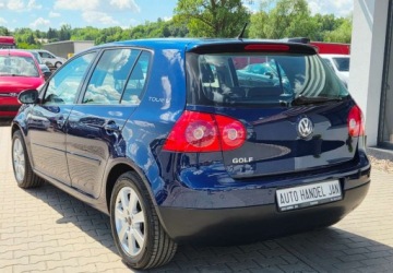 Volkswagen Golf V Hatchback 1.4 80KM 2007 Volkswagen Golf 1,4 MPI 81 KM 1.4 Benzyna 81KM, zdjęcie 3