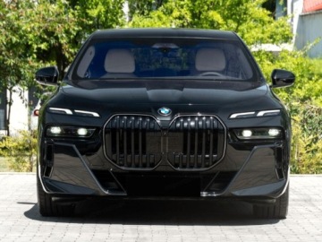 BMW Seria 7 G70 Sedan 3.0 40d 299KM 2026 BMW Seria 7 740d xDrive Sport Sedan 3.0 (299KM) 2026, zdjęcie 5