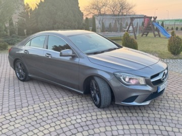 Mercedes CLA C117 Coupe 1.6 200 156KM 2015 Mercedes-Benz CLA 200 156KM 1-reka Sprawdz Gwarancja 1.6 Benzyna 156KM, zdjęcie 3