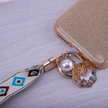 Декоративный ремешок для телефона в стиле бохо с жемчугом