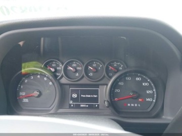 Chevrolet Silverado II 2022 Chevrolet Silverado 1500, 2022r., 4x4, 5.3L 5.3 Benzyna 355KM, zdjęcie 10