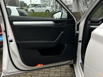 Skoda Superb III Kombi 2.0 TDI 190KM 2017 Skoda Superb Tempomat ACC! APP! Dynamiczne światła, zdjęcie 9