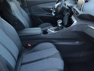 Peugeot 3008 II Crossover 1.2 PureTech 130KM 2020 Peugeot 3008 1.2 PureTech, Skóra, Navi, Klima, zdjęcie 8