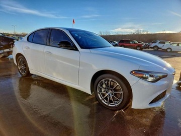 Alfa Romeo Giulia II Sedan 2.0 TBi 280KM 2018 Alfa Romeo Giulia Q4 2018 2.0 Benzyna 280KM, zdjęcie 4