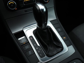 Volkswagen Passat B7 Variant 2.0 TDI CR DPF BlueMotion 140KM 2011 VW Passat 2.0 TDI, DSG, Navi, Klima, Klimatronic, zdjęcie 15