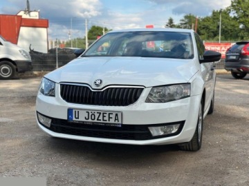 Skoda Octavia III Liftback 1.2 TSI 105KM 2014 Skoda Octavia 1.2 TSI Active 105KM 2014r, zdjęcie 2