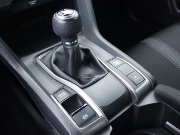 Honda Civic X Hatchback 5d 1.0 VTEC Turbo 129KM 2017 Honda Civic 1.0 VTEC Turbo, Salon Polska, Klima, zdjęcie 16