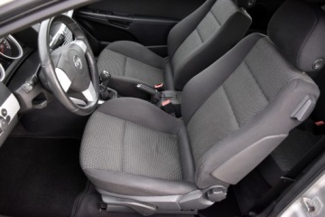 Opel Astra H Hatchback 5d 1.8 ECOTEC 140KM 2006 Opel Astra H GTC Sport 1.8 16V 140KM Wyposażona, Zadbana, BEZ Wkładu ZOBACZ, zdjęcie 12