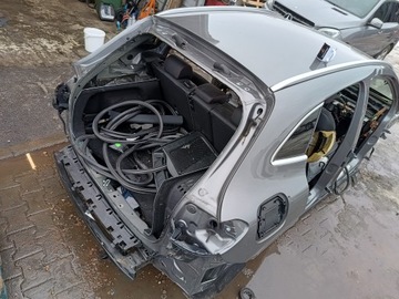 Mercedes 243 eqa dach karoseria ćwiartka podłużnica