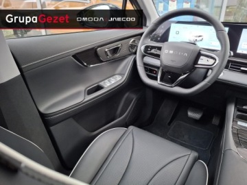 Omoda 5 1.6 T-GDI 147KM 2025 Omoda Omoda 5 czerwone akcenty dla wersji Premium i ubezpieczenie OC/AC za, zdjęcie 4