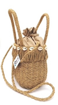 Сумка-корзина из рафии с ракушками