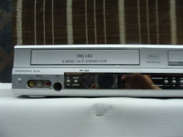 Видеомагнитофон ORION VDR-4003 XSI