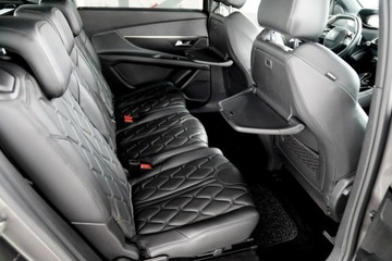 Peugeot 5008 II Crossover Facelifting 1.6 PureTech 180KM 2021 Peugeot 5008 GT kamera Skora adc Nawi PANORAMA bli, zdjęcie 24