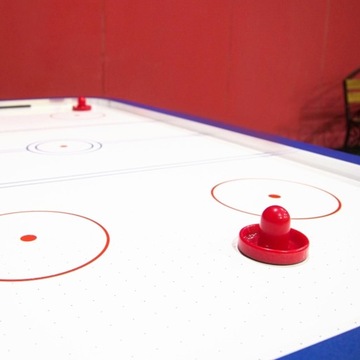 ДЕТСКИЙ СТОЛ ДЛЯ ХОККЕЙНОЙ ШАЙБЫ, КРАСНЫЙ