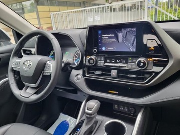 Toyota Highlander III 2.5 248KM 2023 highlander XLE * 2.5l Hybrid 247KM 4X4/AWD Przebieg:9,928km Idealny stan, zdjęcie 9