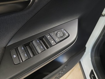 Toyota C-HR II SUV 1.8 Hybrid 140KM 2024 Toyota C-HR 1.8 Hybrid Style C-HR STYLE|Bitone 1.8, zdjęcie 19