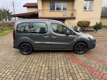 Citroen Berlingo II Combi Facelifting 2015 1.6 BlueHDi 100KM 2015 Citroen Berlingo Citroen Berlingo II (2008 - 2018) 1.6 1.6 Diesel 99KM, zdjęcie 2