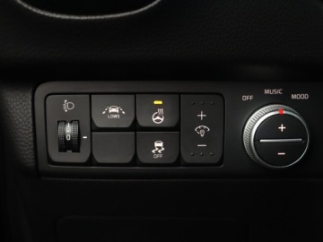 Kia Soul II 1.6 VGT CRDi 128KM 2015 Kia Soul 1.6 CRDI, Automat, Skóra, Navi, Klima, zdjęcie 15