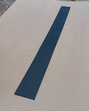Najazd podjazd krawężnikowy gumowy 90/0,8cm czarny