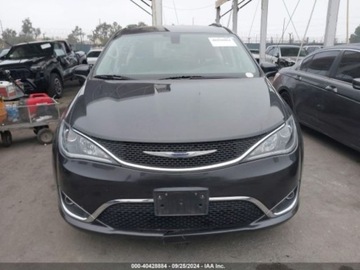 Chrysler Pacifica II 2018 Chrysler Pacifica 2018 Chrysler Pacifica Touring L FWD 3.6 Benzyna 287KM, zdjęcie 1