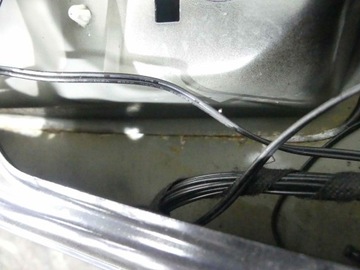 VÍKO KUFRU ZADNÍ CADILLAC BLS 05-10 SEDAN