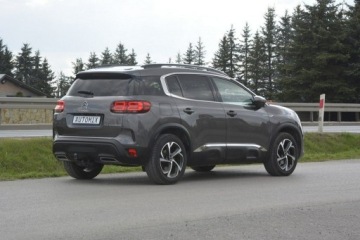 Citroen C5 Aircross SUV 1.5 BlueHDI 131KM 2021 Citroen C5 Aircross 1.5 full led nawi kamera hak, zdjęcie 9