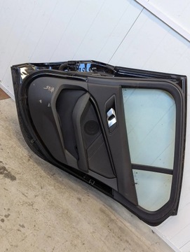 BMW 1 F40 2019-2024 DVEŘE ZADNÍ PRAVÉ 668
