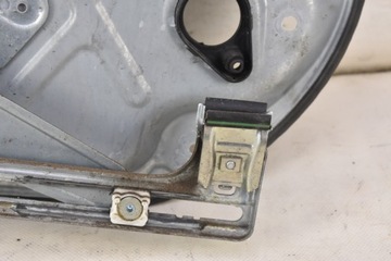 ZVEDÁK OKNO LEVÝ PŘEDNÍ VOLVO C30 07R