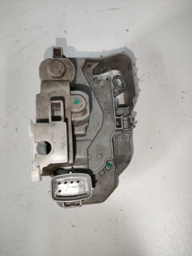 FIAT BRAVO II ZAMEK DRZWI PRAWY TYŁ TYLNY 51828017