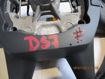 Ситроен ДС7 руль.