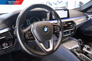 BMW Seria 5 G30-G31 Limuzyna 540i 340KM 2018 BMW Seria 5 540i xDriveFV23Hak HolowniczyAdaptacyjne Reflektory LED 3.0, zdjęcie 7